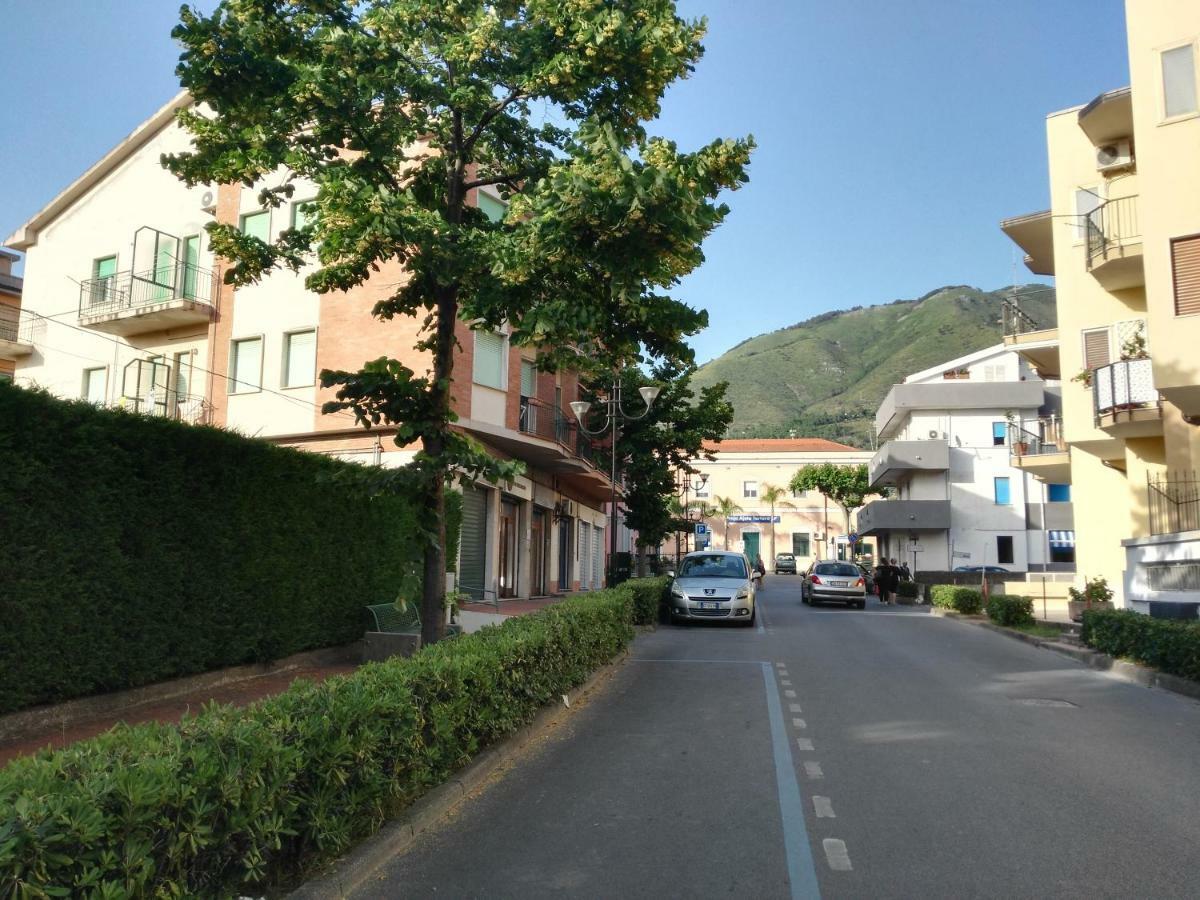 Via Stazione 5 Apartment Praia a Mare Ngoại thất bức ảnh